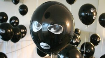 ski-mask-balloons