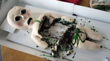 alien-cake