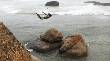 jumping-at-rocks