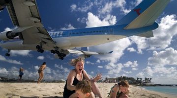 st-maarten-jet-fly-over_23943_990x742