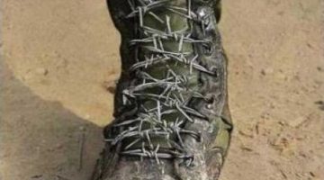 barb-wire-shoe-laces