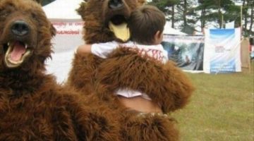 scary-bear-hug