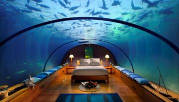 underwater-hotel-2