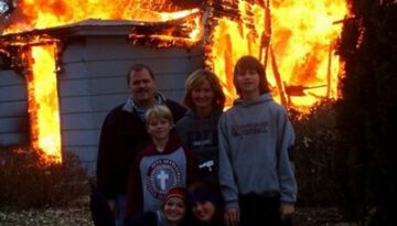 house-burning-family-photo