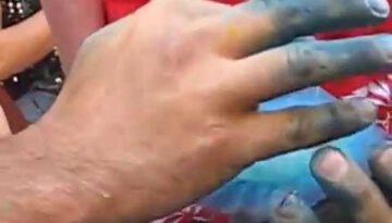 Amazing Finger Speed Painting Artist