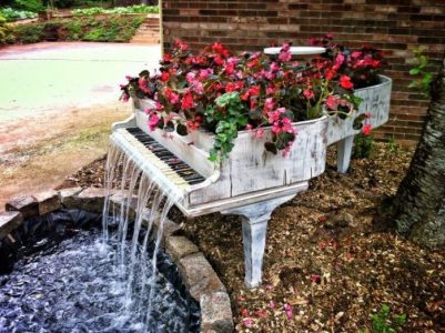 Waterfall Piano – 1Funny.com