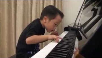 Amazing Child Pianist