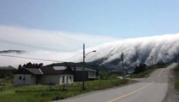 Amazing Mountain Fog thumbnail