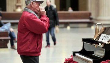 Chicago Union Station Magical Piano