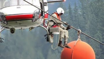 Extreme Jobs – High Voltage Power Line Inspection