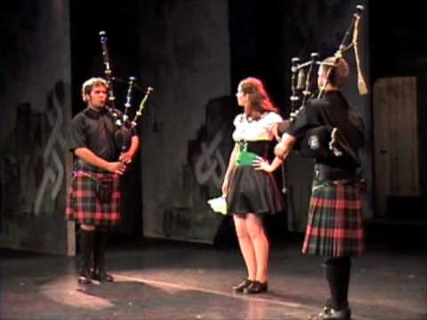 “DUELING PIPERS” – College of Piping