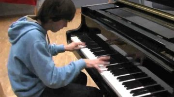 14 Year-old Boogie Woogie Piano Solo
