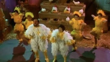 Ain’t Nobody Here But Us Chickens – Ray Stevens