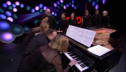 Incredible 12 People Piano Performance