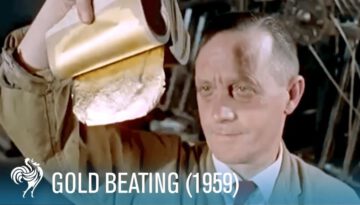 A Fascinating Look at How Gold Leaves Are Made in 1959