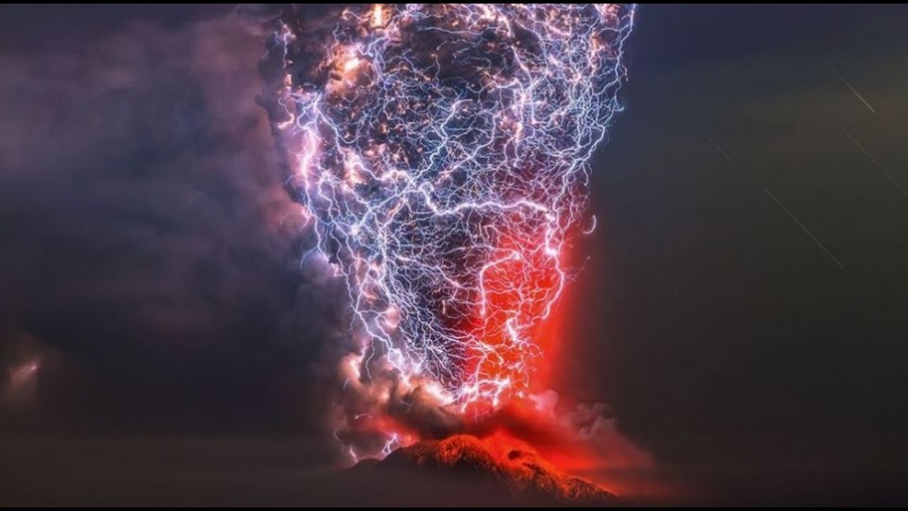 volcano lightning inside storm 1funny