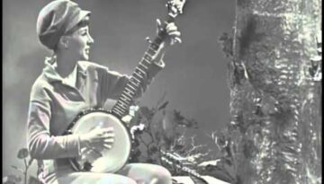 Cripple Creek – Tracy Newman on the Banjo