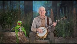 Dueling Banjos – Steve Martin & Kermit the Frog