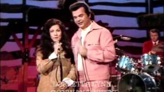 You’re The Reason Our Kids Are Ugly – Lorretta Lynn & Conway Twitty