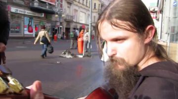 Amazing Street Guitarist
