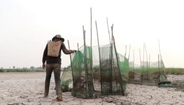 Fishing a Dry Lake Bed With Soda?!