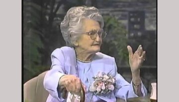 Johnny Carson interviews 105-year-old Mildred Holt