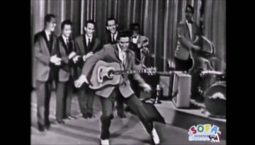 Hound Dog – Elvis Presley