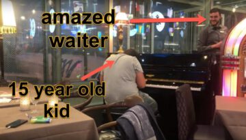Kid Surprises Everyone in That Airport Piano