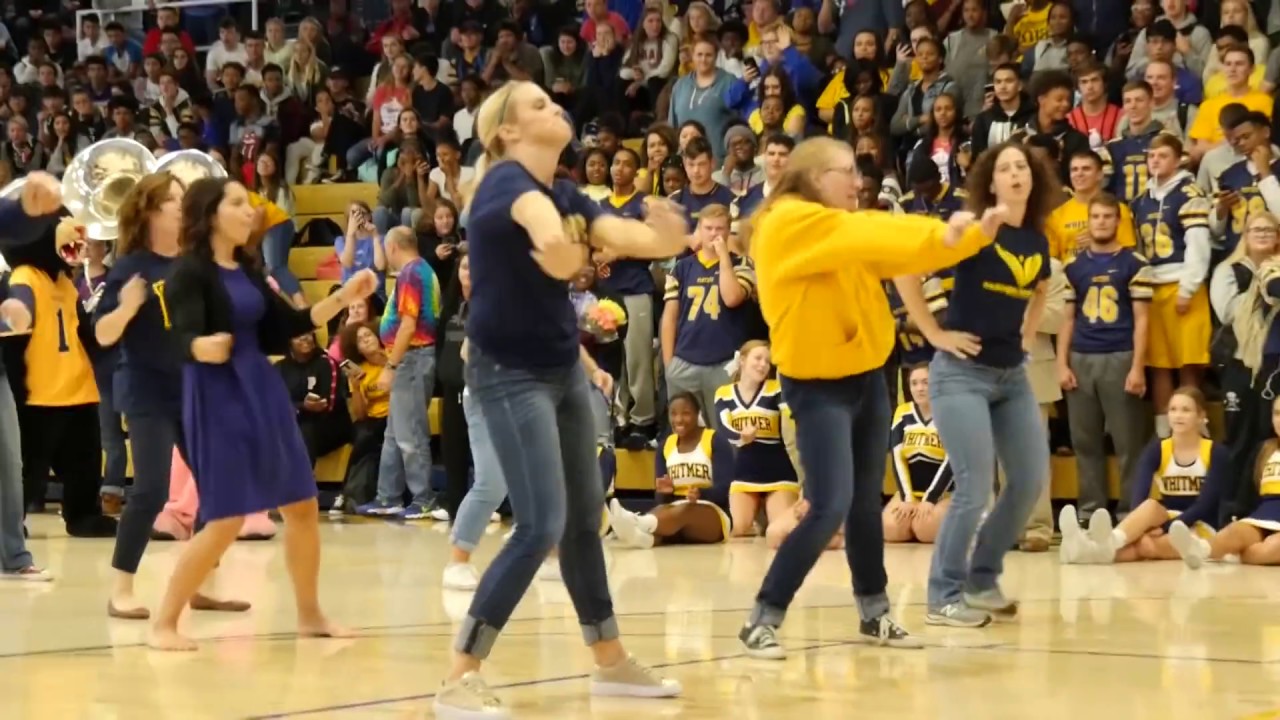 Uptown Funk: Whitmer Teacher Flash Mob – 1Funny.com