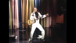 Andy Kaufman’s Elvis Presley Impression 1977 ( Blue Suede Shoes )