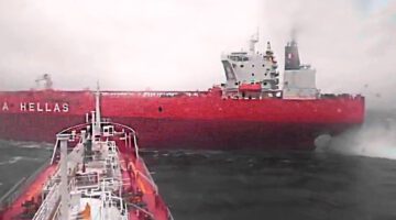 30 Biggest Ship Collisions and Mistakes Caught On Camera