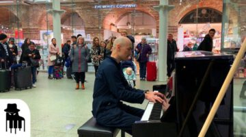 Disguised Concert Pianist Stuns Unsuspecting Travelers