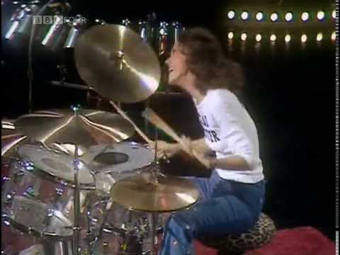 Karen Carpenter Fabulous Drumming Skills