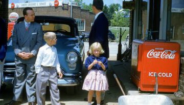 Life at the Gas Station – 1950s & 1960s America in Color