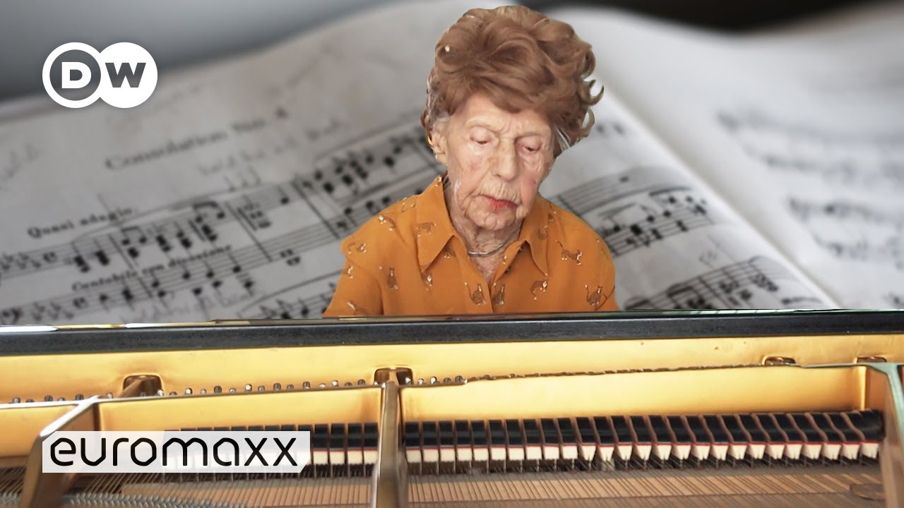 one-of-the-oldest-pianists-in-the-world-1funny