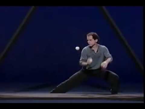 Michael Moschen performs THE TRIANGLE