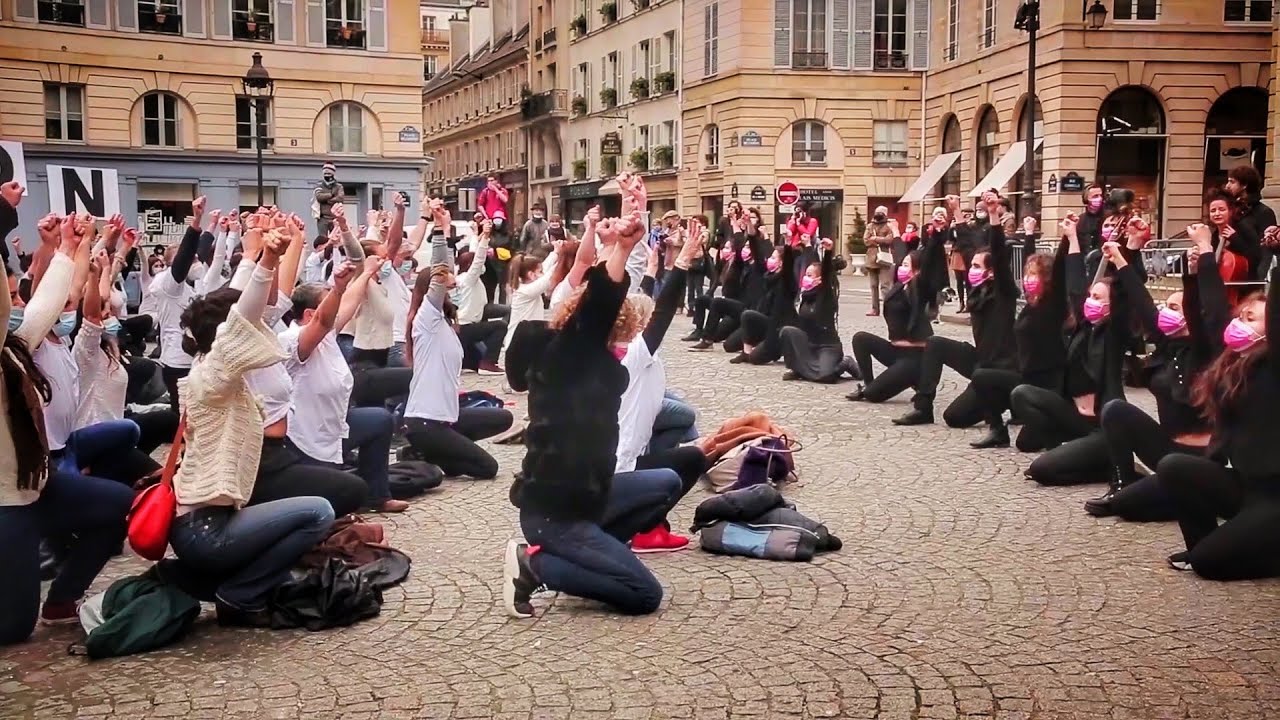 Flash Mob in Paris