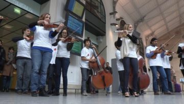 Surprise Classical Music Flash Mob in France