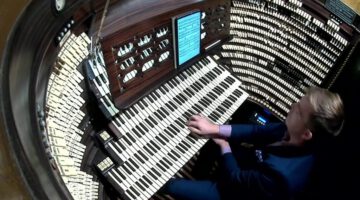 Bohemian Rhapsody on the Largest Pipe Organ in the World