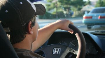 driving-22959_640