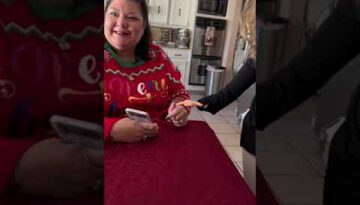 Woman Fails to Notice Daughter’s Tiny Fake Hands While Her Family Continues to Laugh