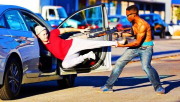 When Carjackers Mess With The Wrong Car!